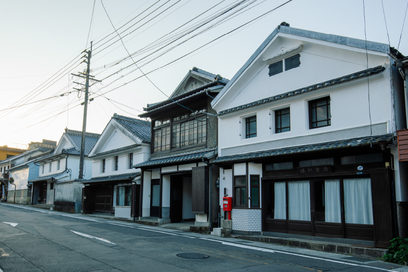 歴史的価値の高い建物が多く残る現在の有田の町並み