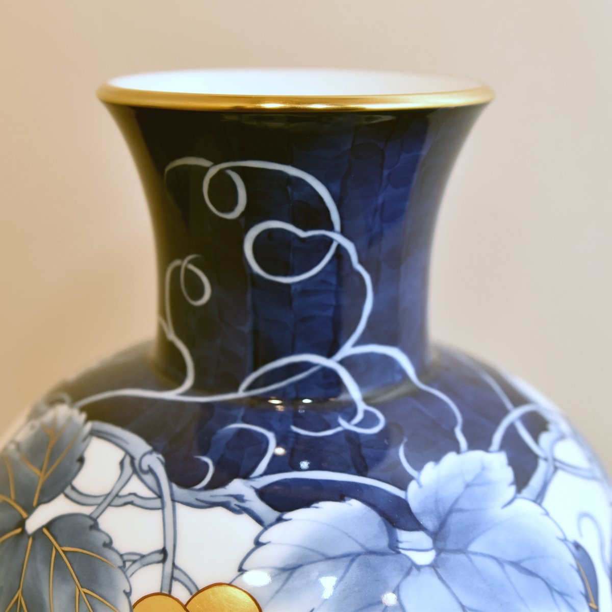 1422 香蘭社 金彩 花瓶-