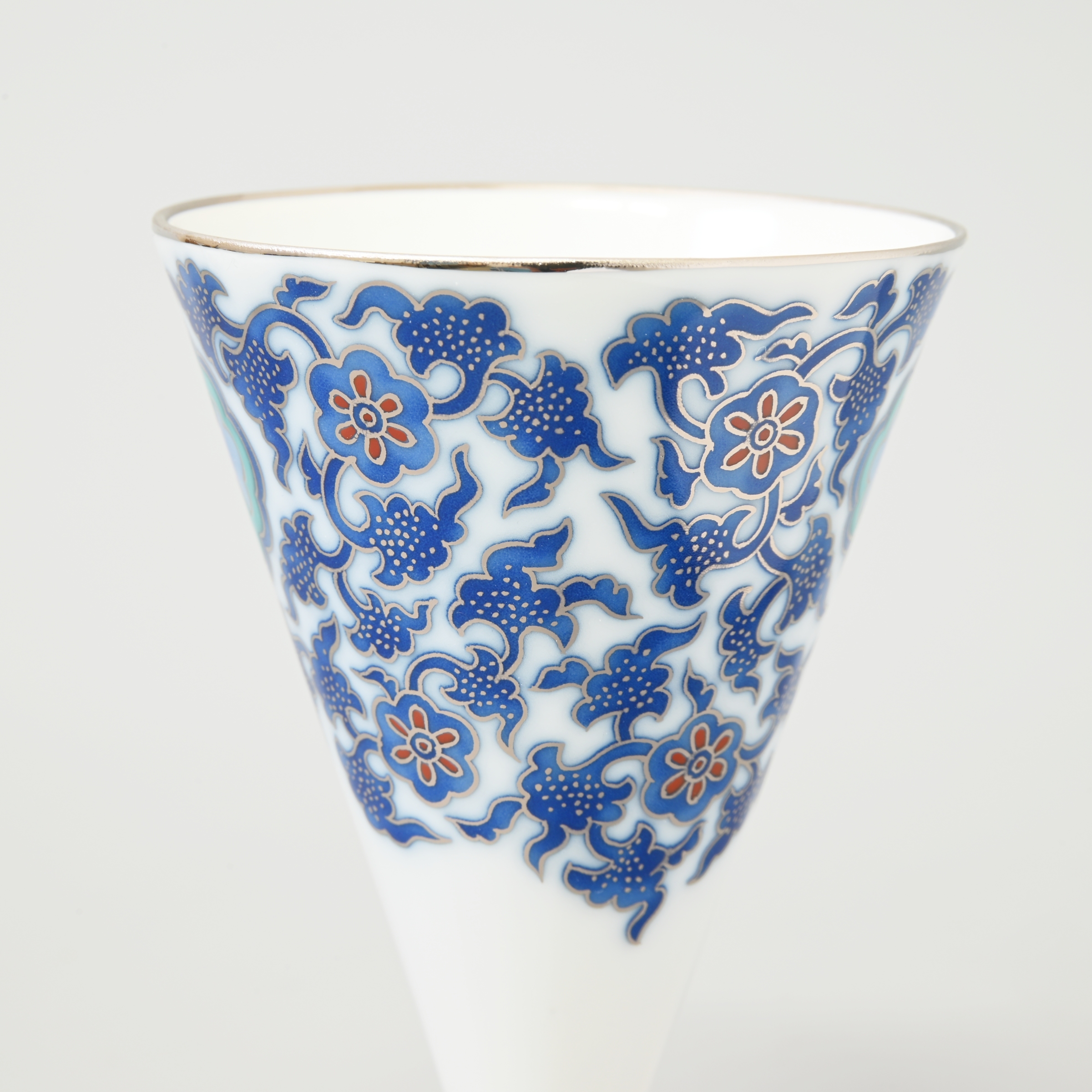 【染錦窓絵小花唐草】ワインカップ（酒杯）4