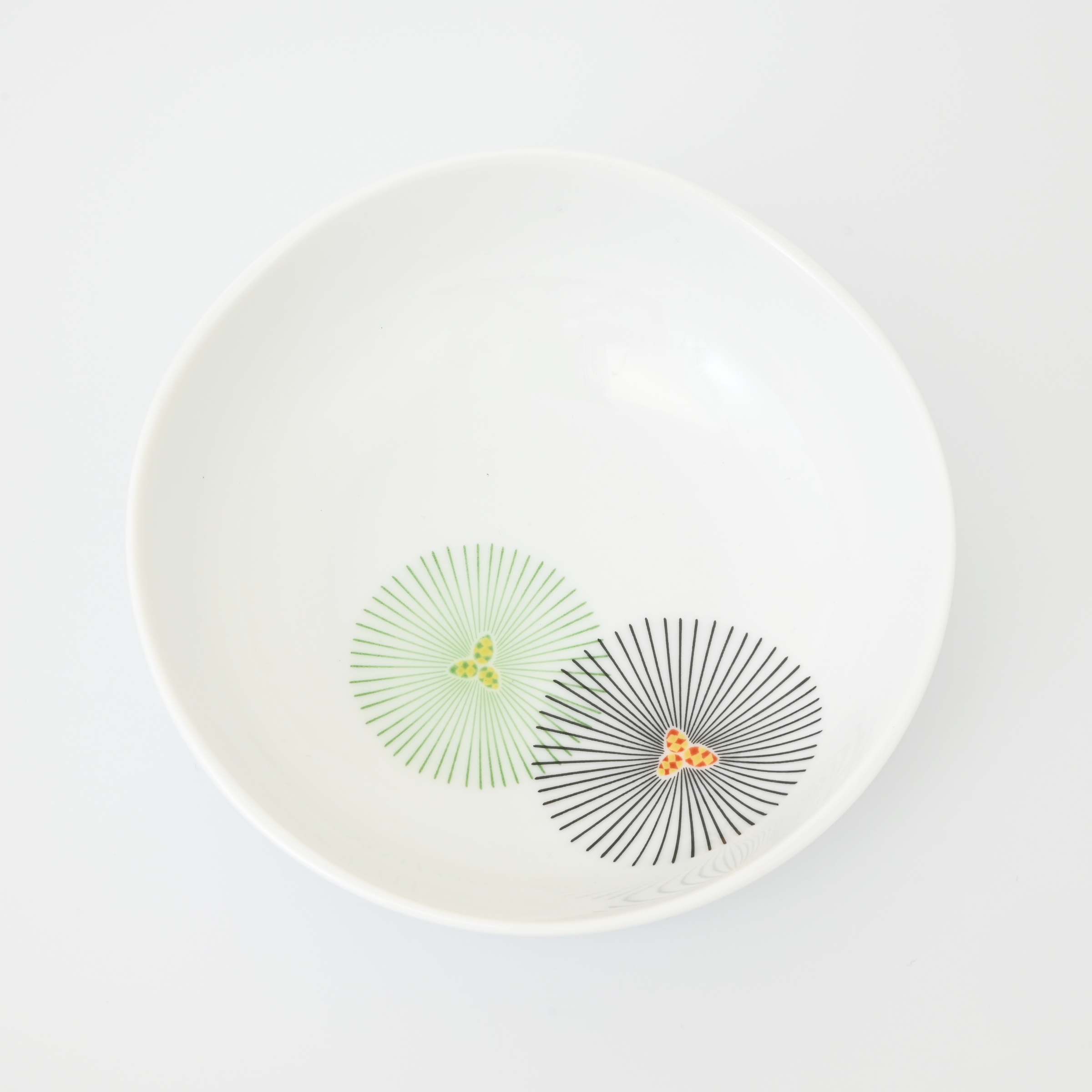 【はんなり】小鉢・松 (径14cm)(箱無し・単品) *秋の有田陶器市まつり特別割引商品* 1