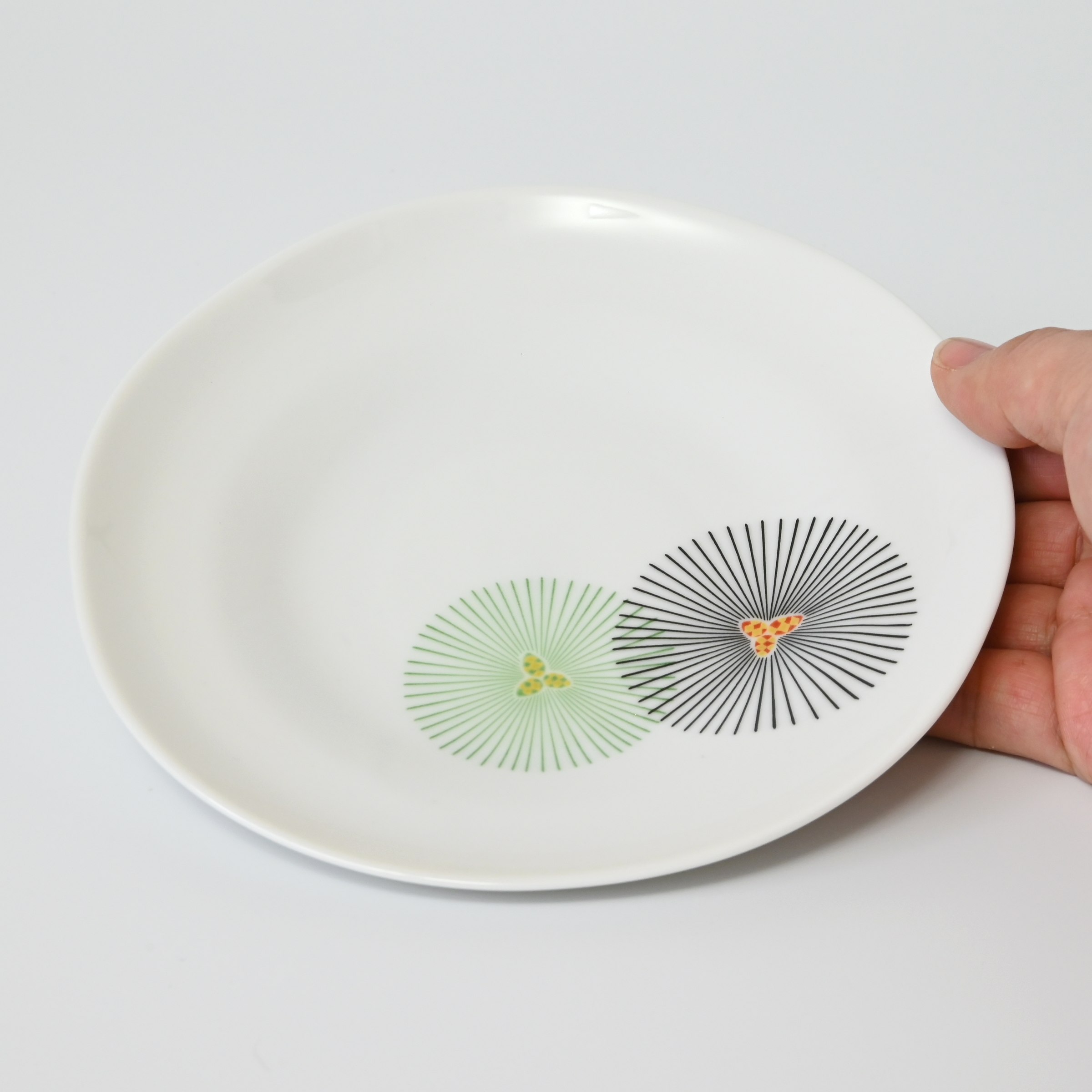 【はんなり】中皿（松）（径16cm）*秋の有田陶器市まつり特別割引商品*3