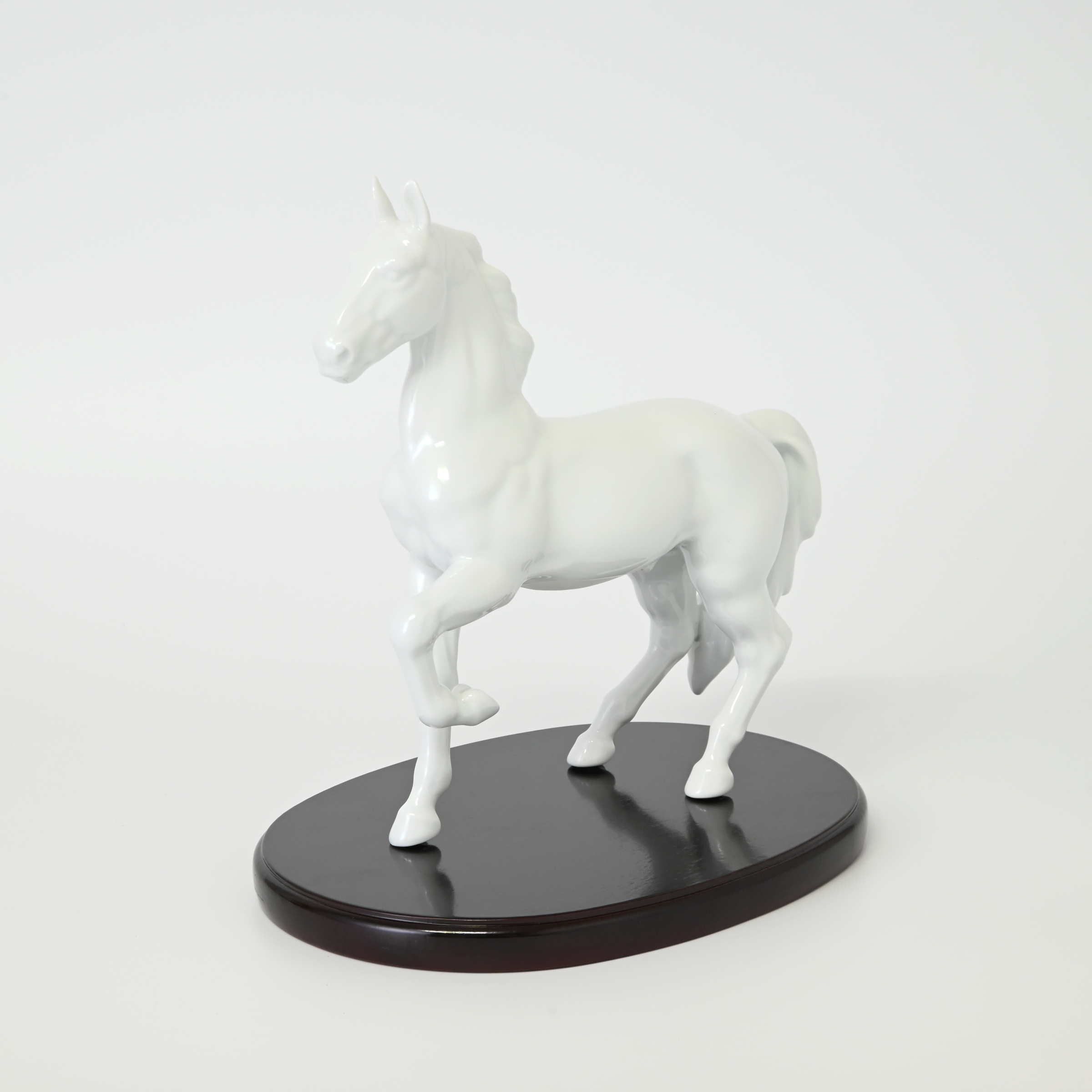 （白馬）置物(中）