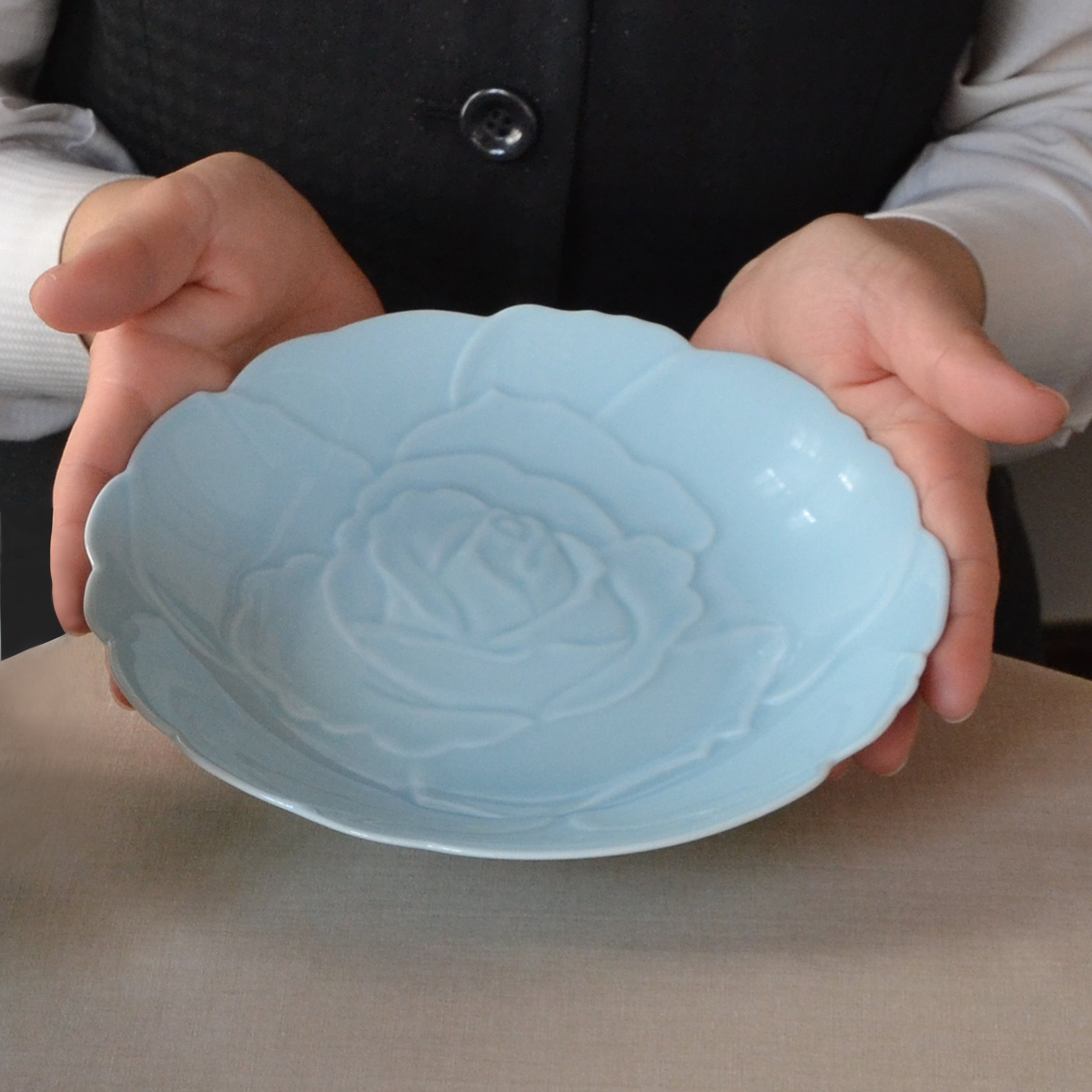 青磁ばら】中皿3枚セット（18.5cm）|有田焼の老舗-香蘭社オンライン