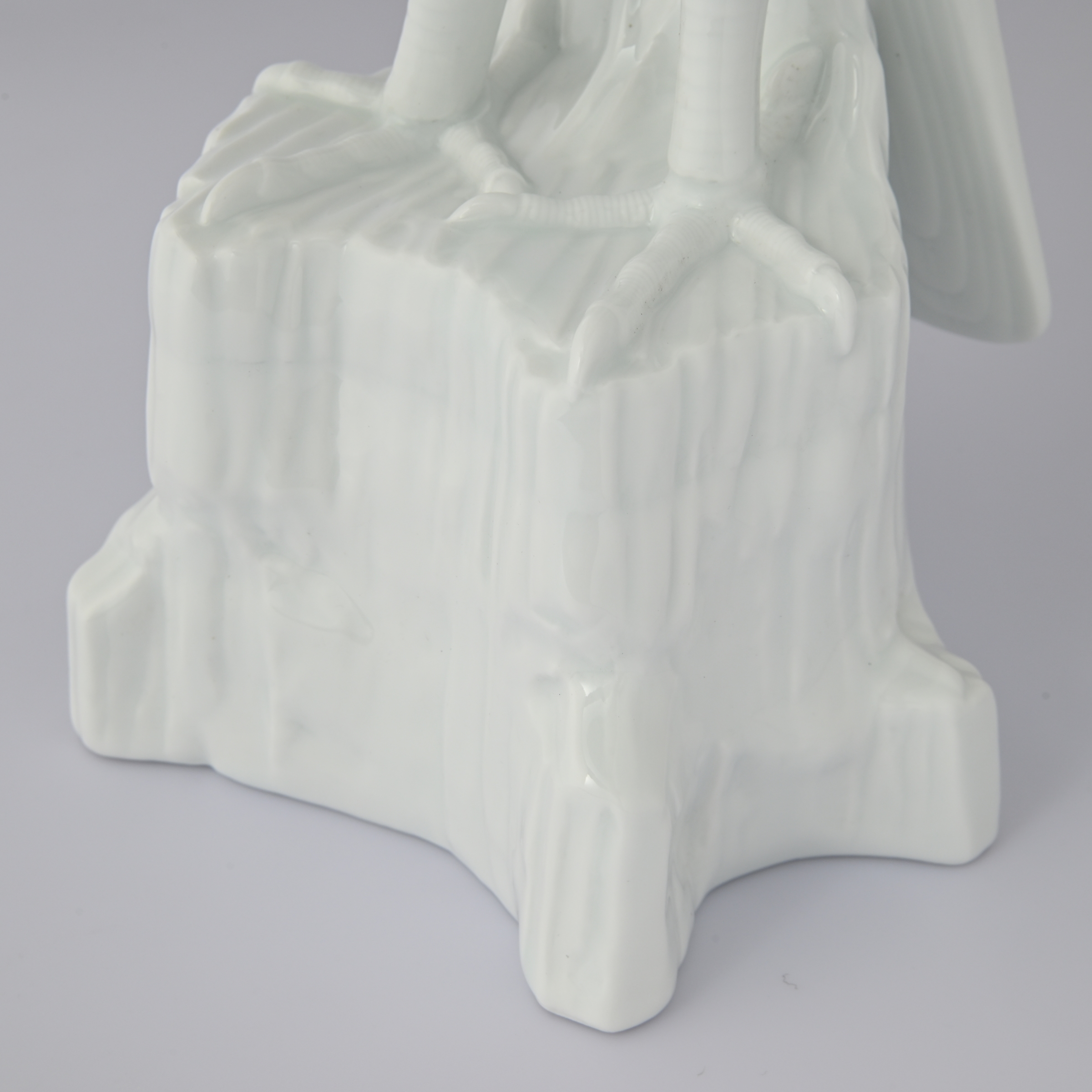 【白磁鷹】置物5