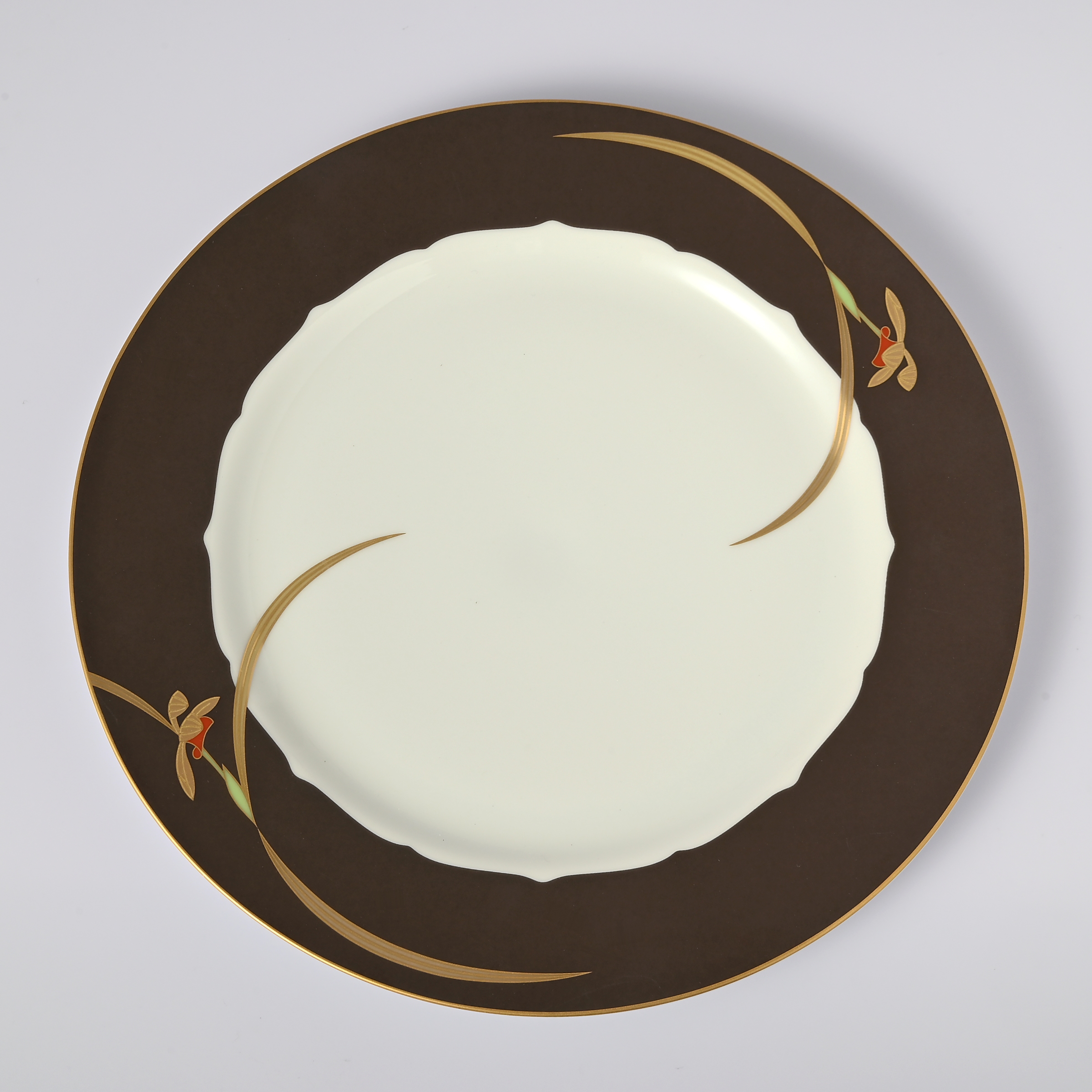 【オーキッドノワール】ディナー皿（径26cm）