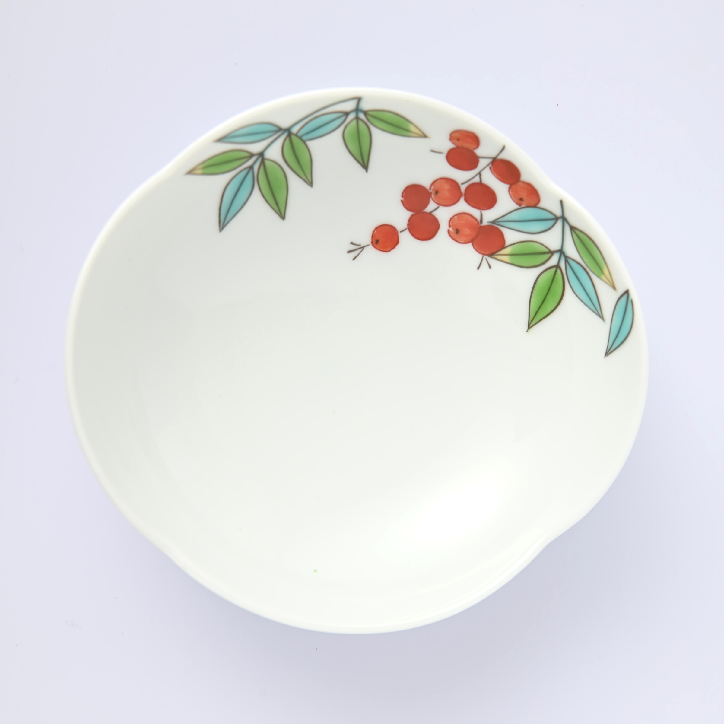 【色絵南天】福型小皿（長径9.5cm）*直営店・オンラインショップ限定商品*