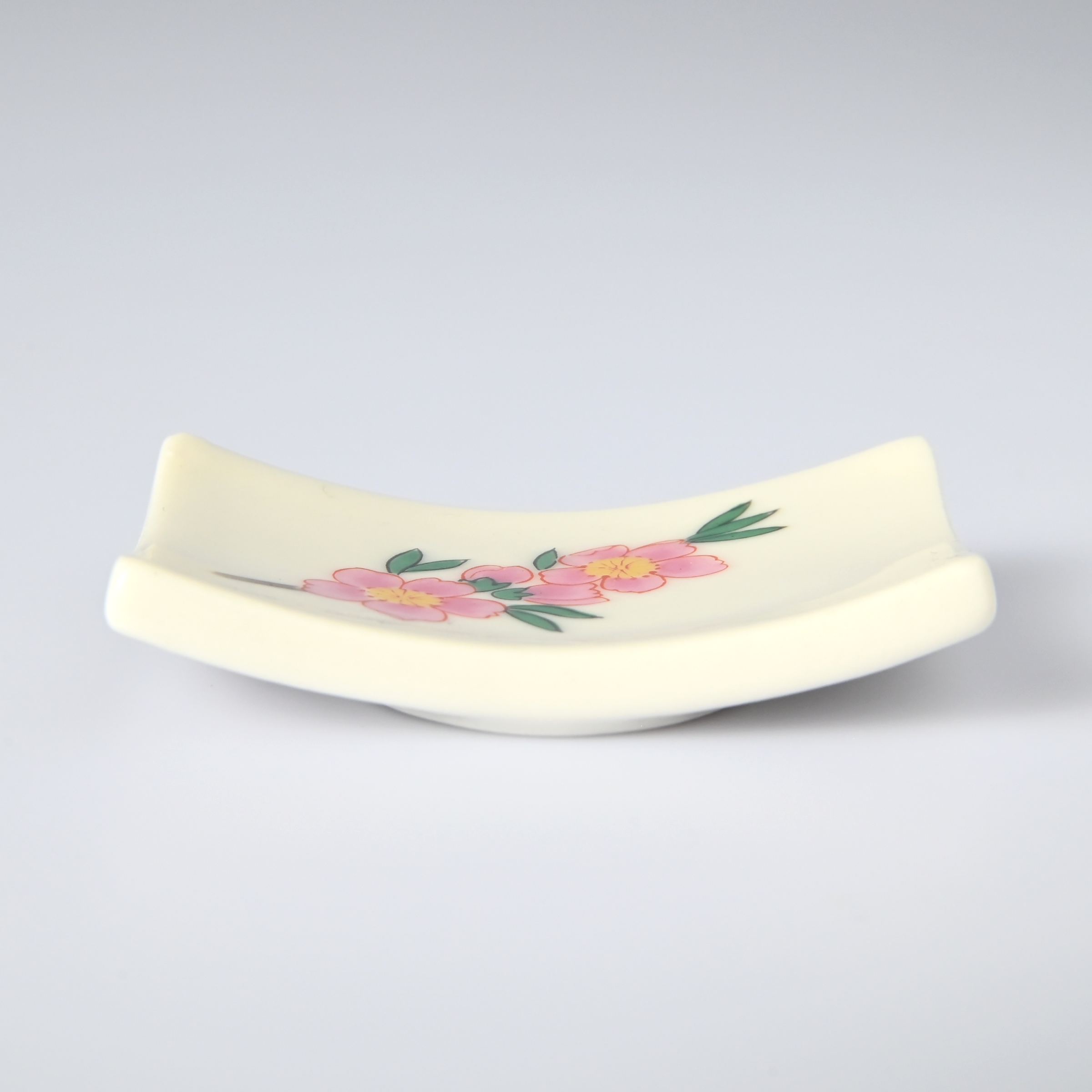 【ももの花】箸置き 　箱なし・単品　*有田陶器市特別価格 アウトレット品*3